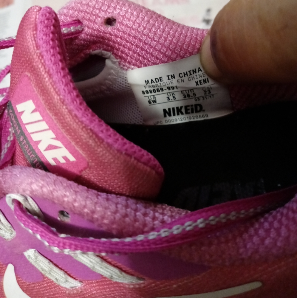 👟👟NIKE AIR PINK ZOOM STRUCTURE🛍👡GET YOUR PINK COLORS ON.👚🩱 - Picture 2 of 16